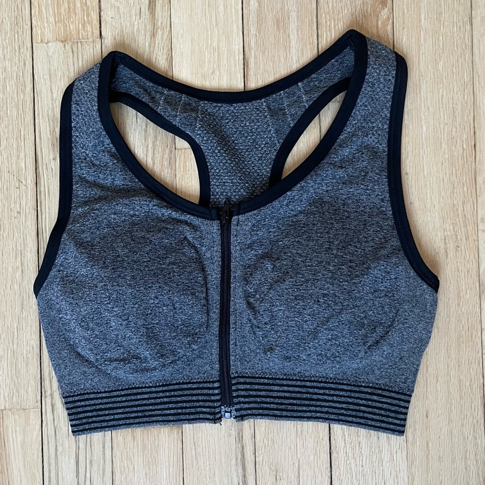 Climawear Zip Front Sports Bra Nwot